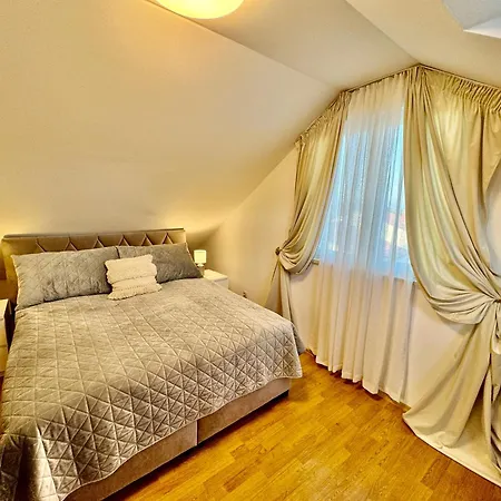 Oliva Apartament *